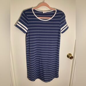 Pink Rose EUC blue/white shirt sleeve tee shirt shift dress Size Small